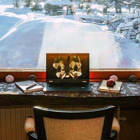 Poppelstrand Nuuksio, Pet Friendly Guest Apartment エクステリア 写真